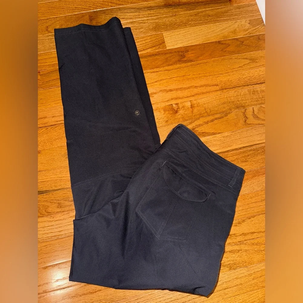 Kuhl Cargo Pants - Picture 2 of 4